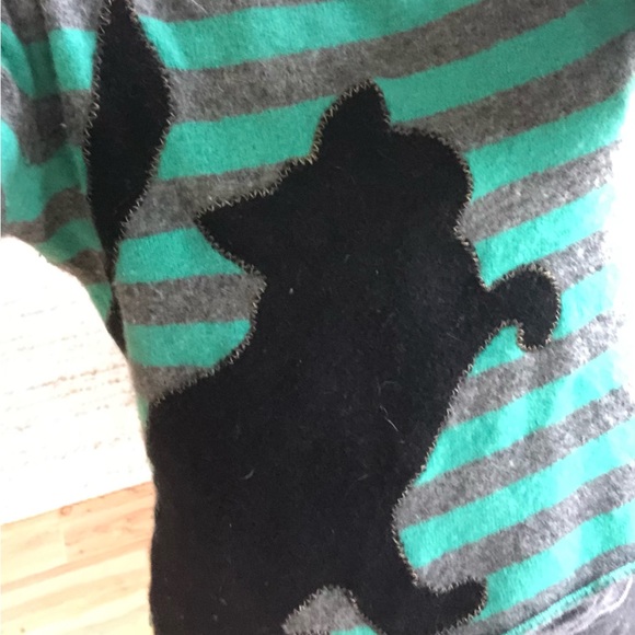 Adorable striped wooly Halloween 🎃 sweater - Picture 6 of 9